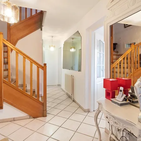 Maison Chaleureuse Saint-Cyr-sur-le-Rhone