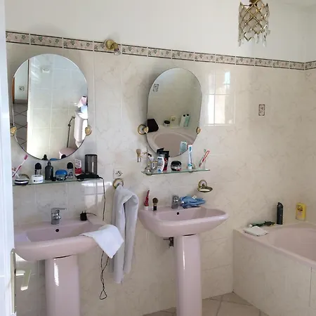 Holiday home Maison Chaleureuse *